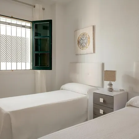 Monsalves Patio, Centrico Y Con Garaje Gratis Apartment *