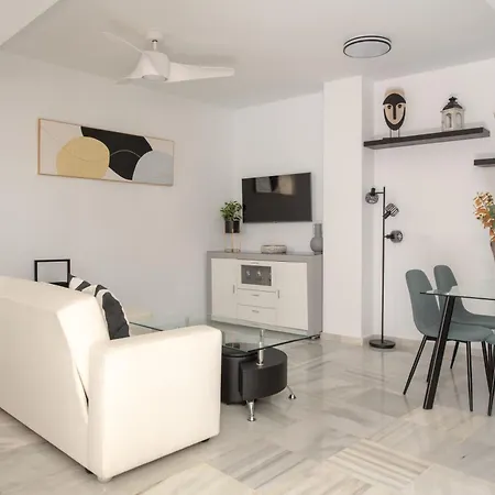 Apartment Monsalves Patio, Centrico Y Con Garaje Gratis Seville